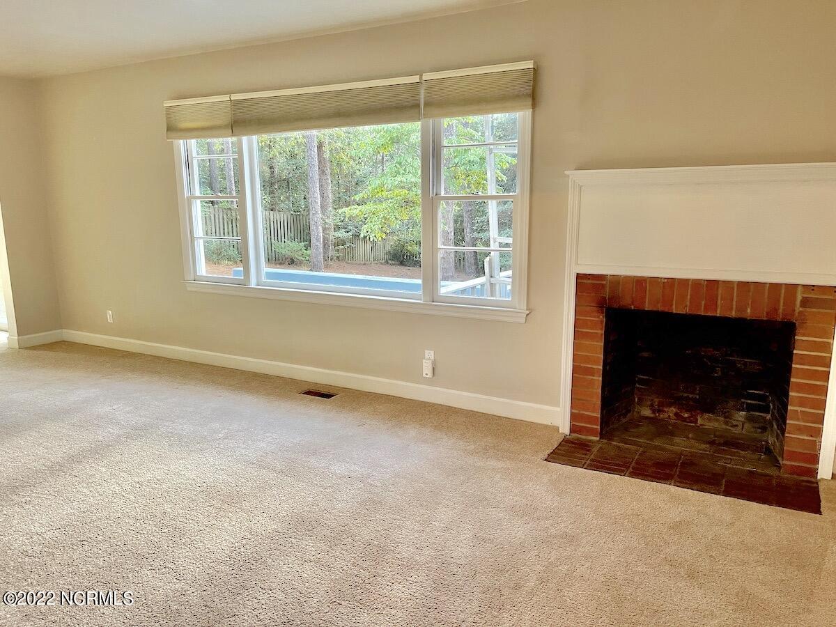 480 Crestview Road Southern Pines, NC 28387 - Photo 6 of 34 480 Crestview Rd