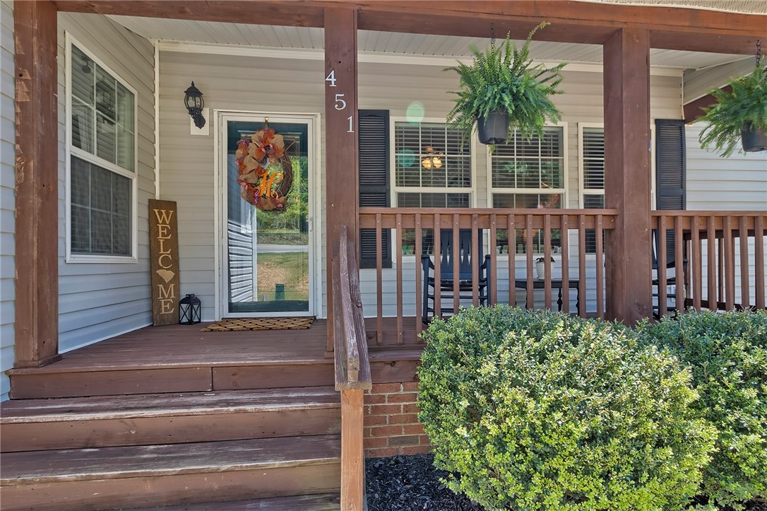 451 Tabor Woods Road Pickens, SC 29671 - Photo 4 of 37