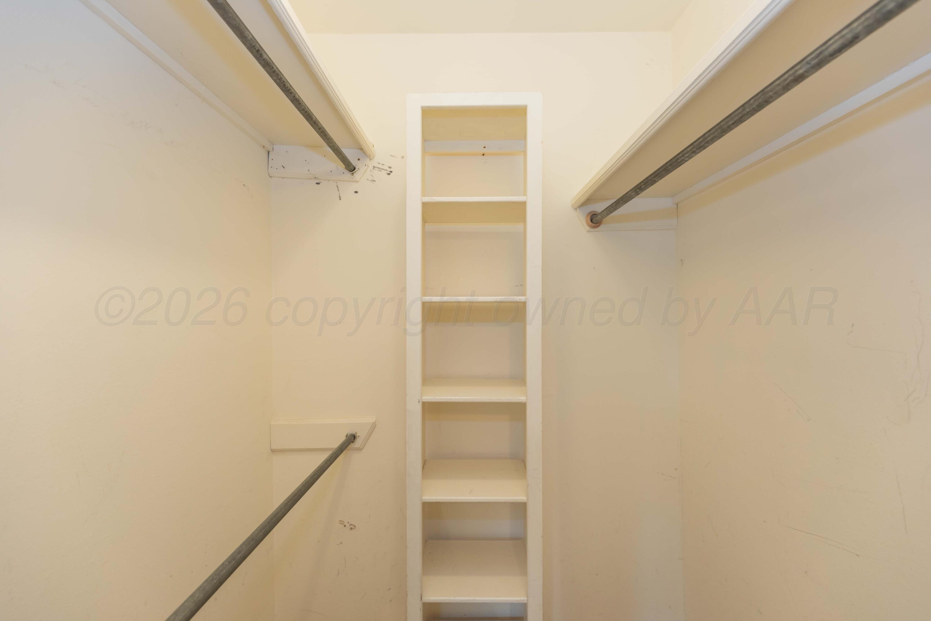 4202 Scotty Drive Amarillo, TX 79110 - Photo 15 of 33 MASTER CLOSET