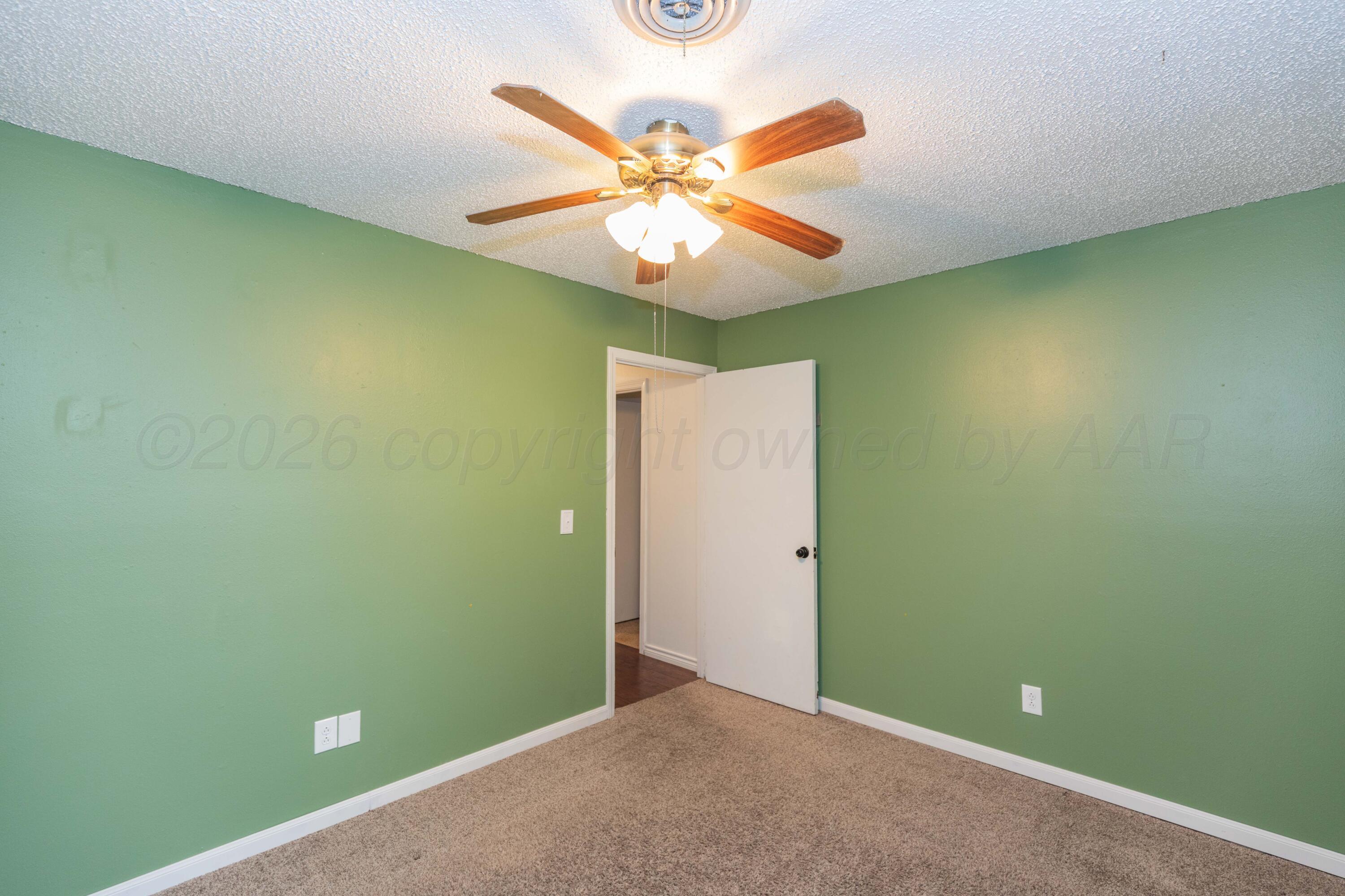 4202 Scotty Drive Amarillo, TX 79110 - Photo 21 of 33 BEDROOM 2 VIEW 3