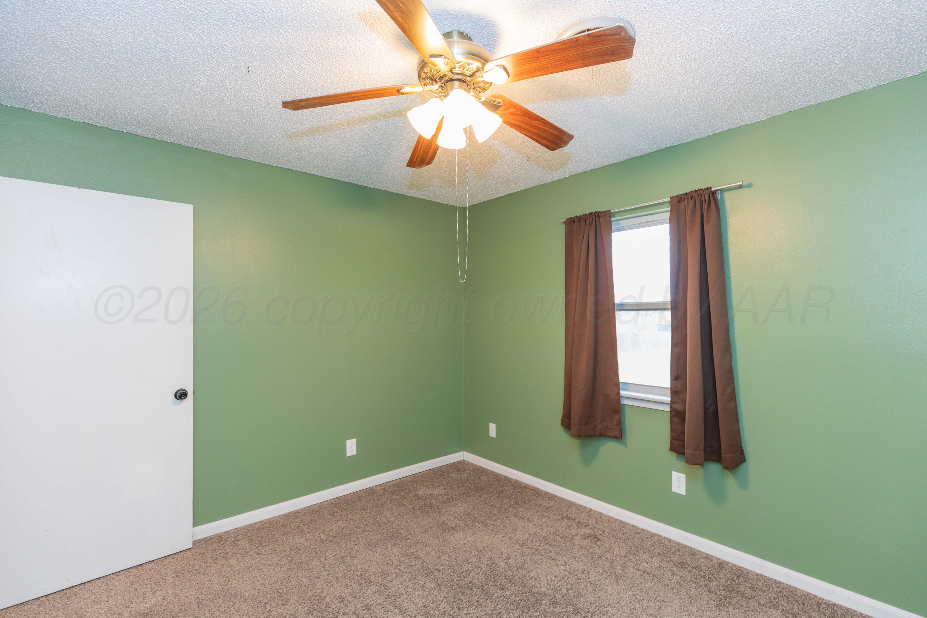 4202 Scotty Drive Amarillo, TX 79110 - Photo 22 of 33 BEDROOM 2 VIEW 4