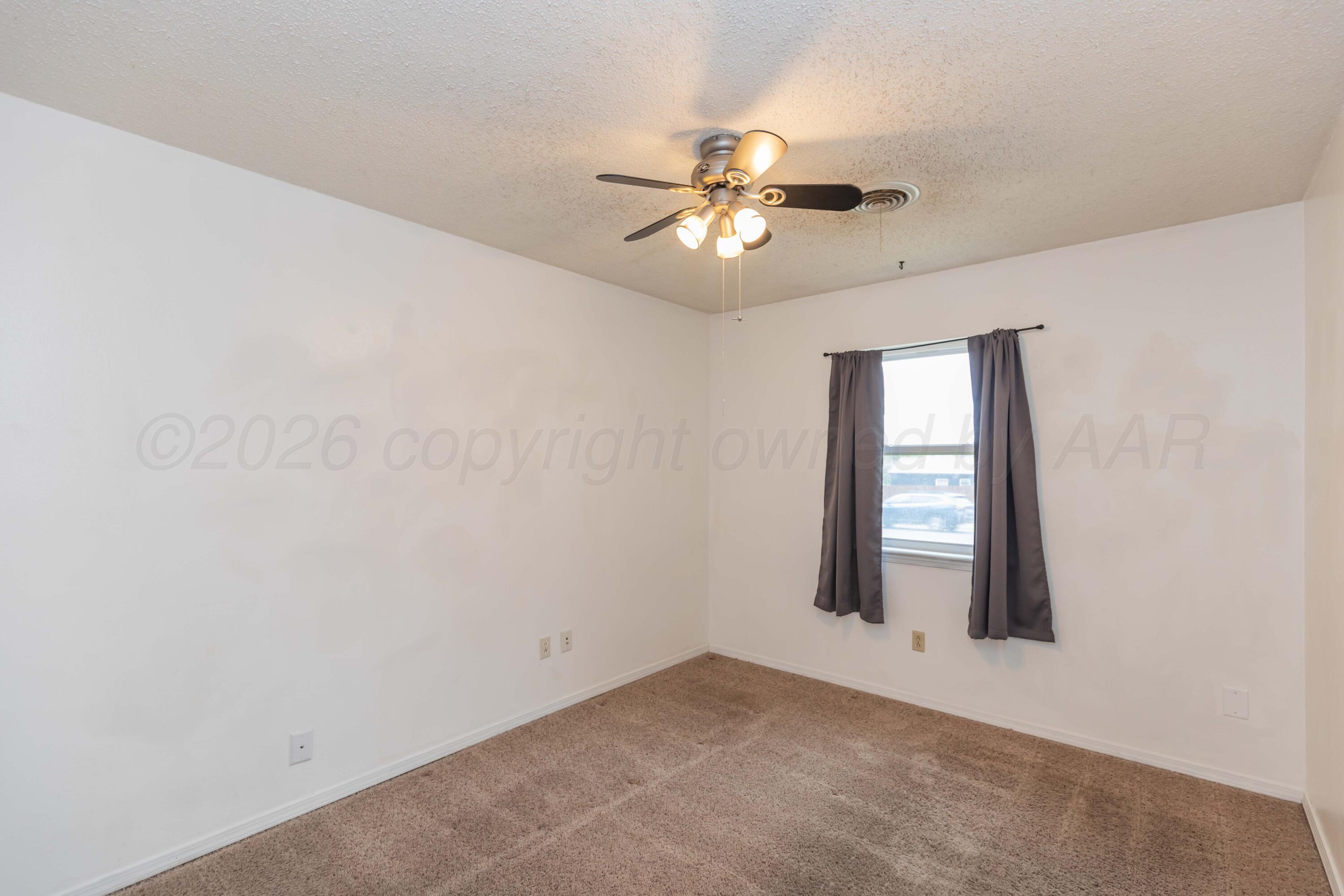 4202 Scotty Drive Amarillo, TX 79110 - Photo 23 of 33 BEDROOM 3 VIEW 1