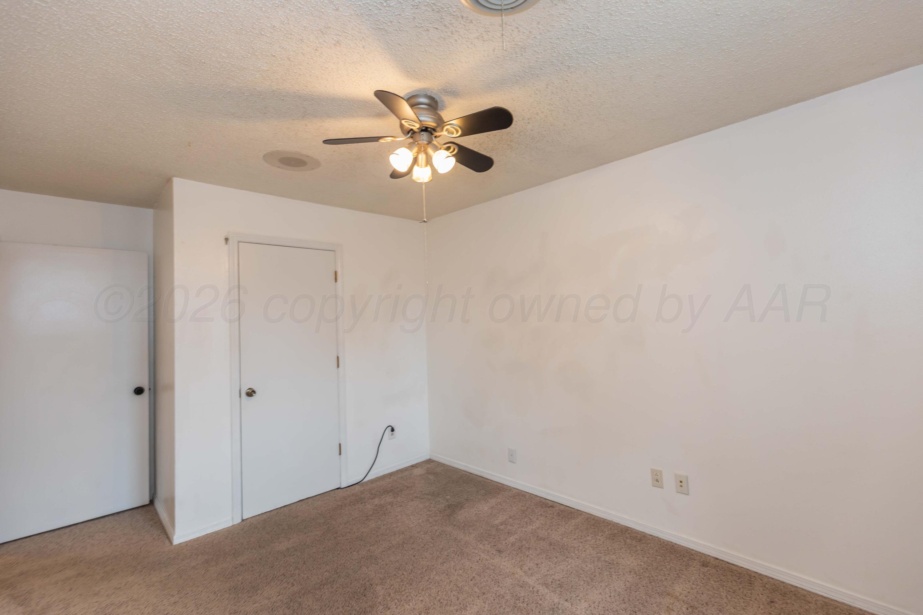 4202 Scotty Drive Amarillo, TX 79110 - Photo 26 of 33 BEDROOM 3 VIEW 4