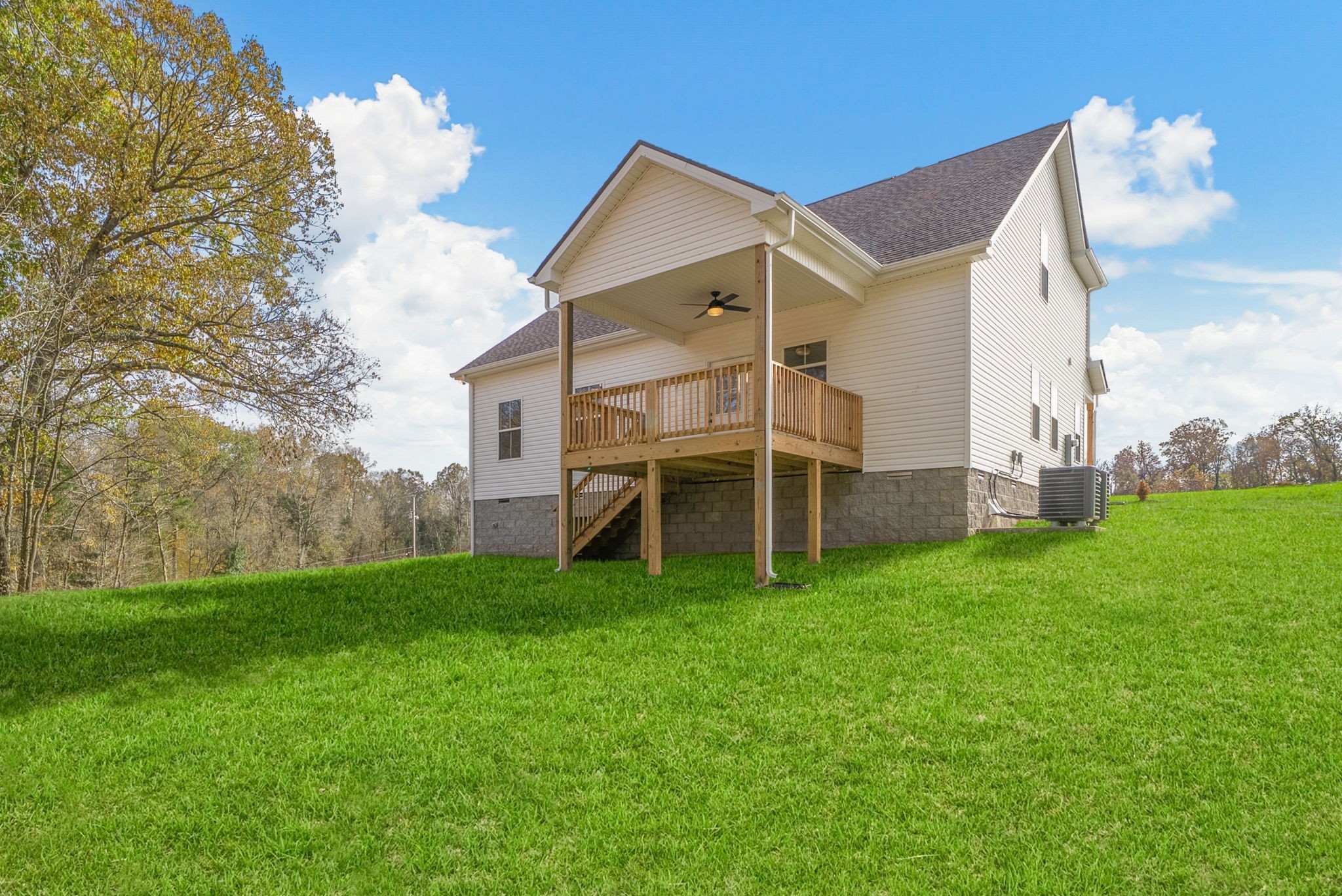 194 Dewberry Road Clarksville, TN 37042 - Photo 45 of 62 a view of a house with a yard