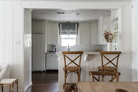 $1,150,000 | 6231 Overbrook Lane, Houston, TX 77057