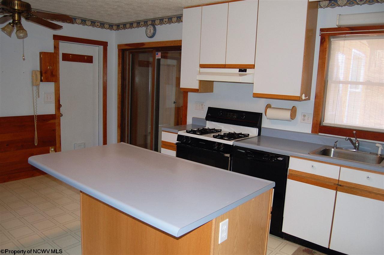 2052 Cabin Mountain Road Davis, WV 26260 - Photo 9 of 20 Gallery Image 9