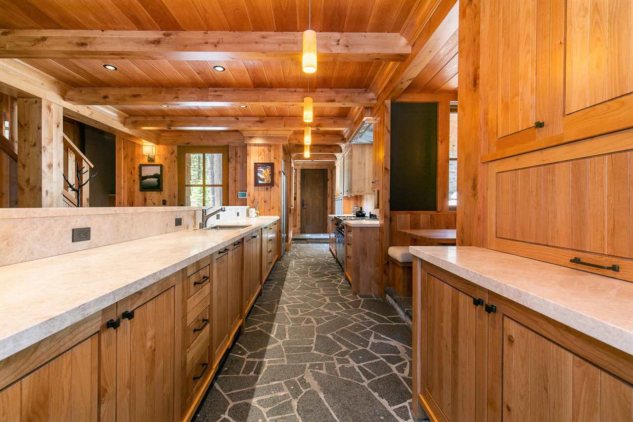 7260 River Road Truckee, CA 96161 - Photo 9 of 21 Gallery Image 9