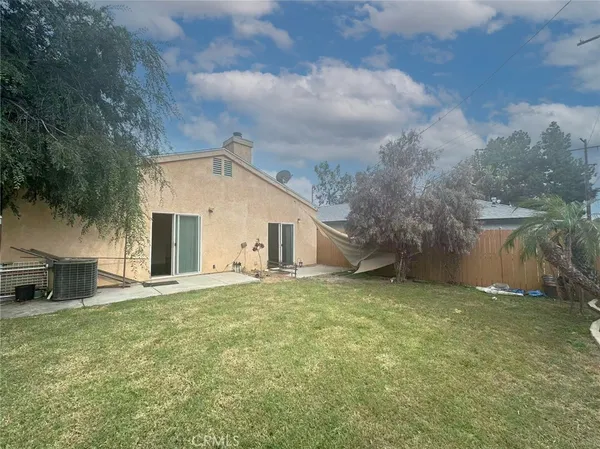 $3,200 | 928 South Bon View Avenue, Ontario, CA 91761