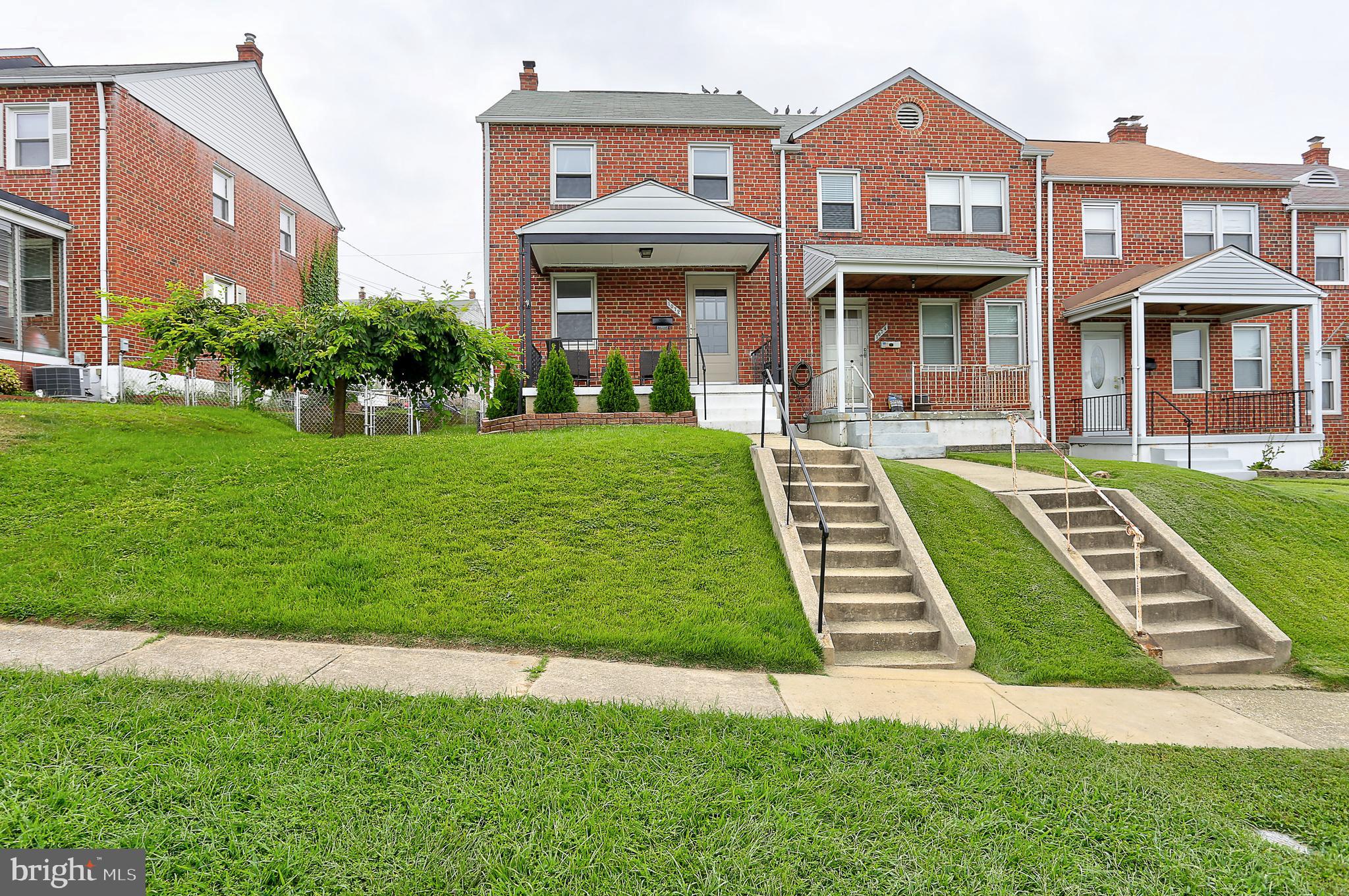 1072 Downton Road Baltimore, MD 21227 - Photo 2 of 38