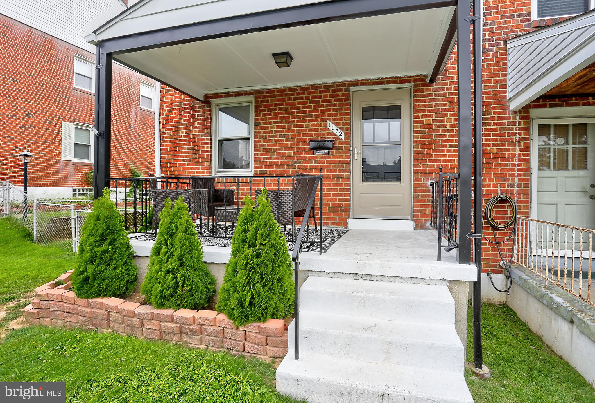1072 Downton Road Baltimore, MD 21227 - Photo 3 of 38
