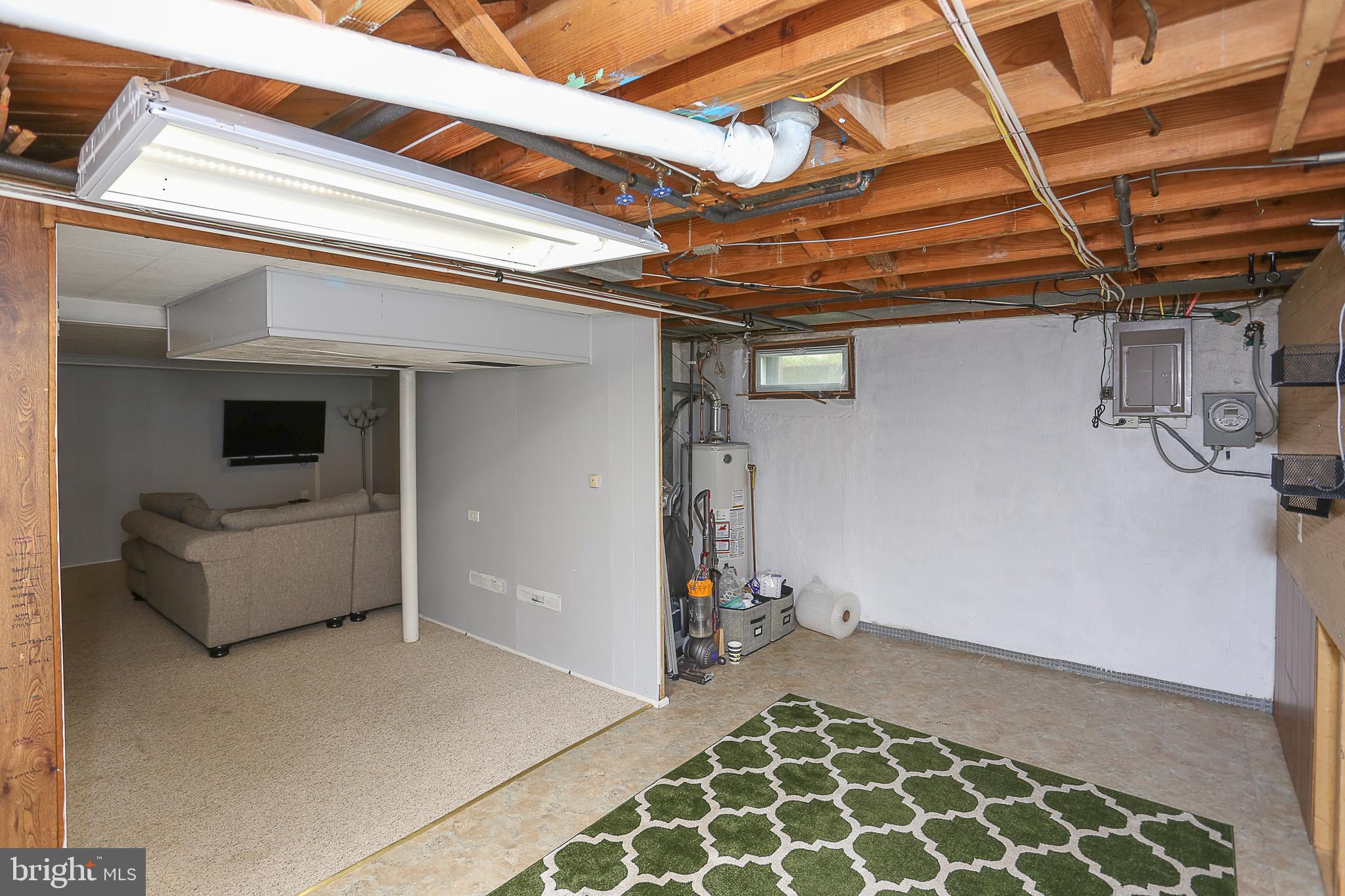 1072 Downton Road Baltimore, MD 21227 - Photo 25 of 38