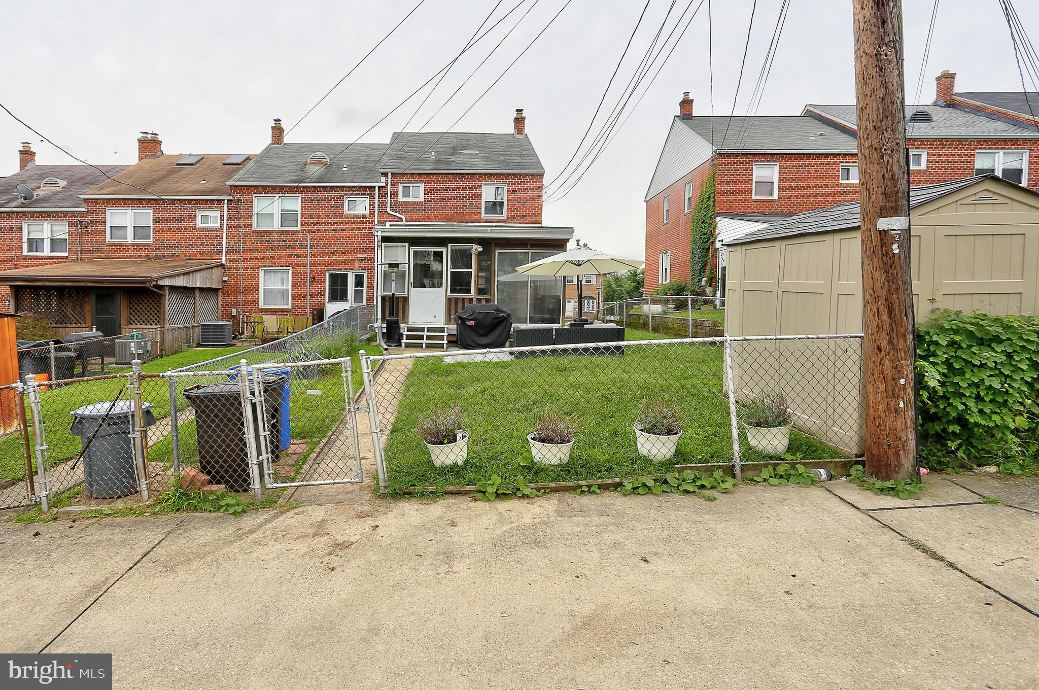 1072 Downton Road Baltimore, MD 21227 - Photo 33 of 38