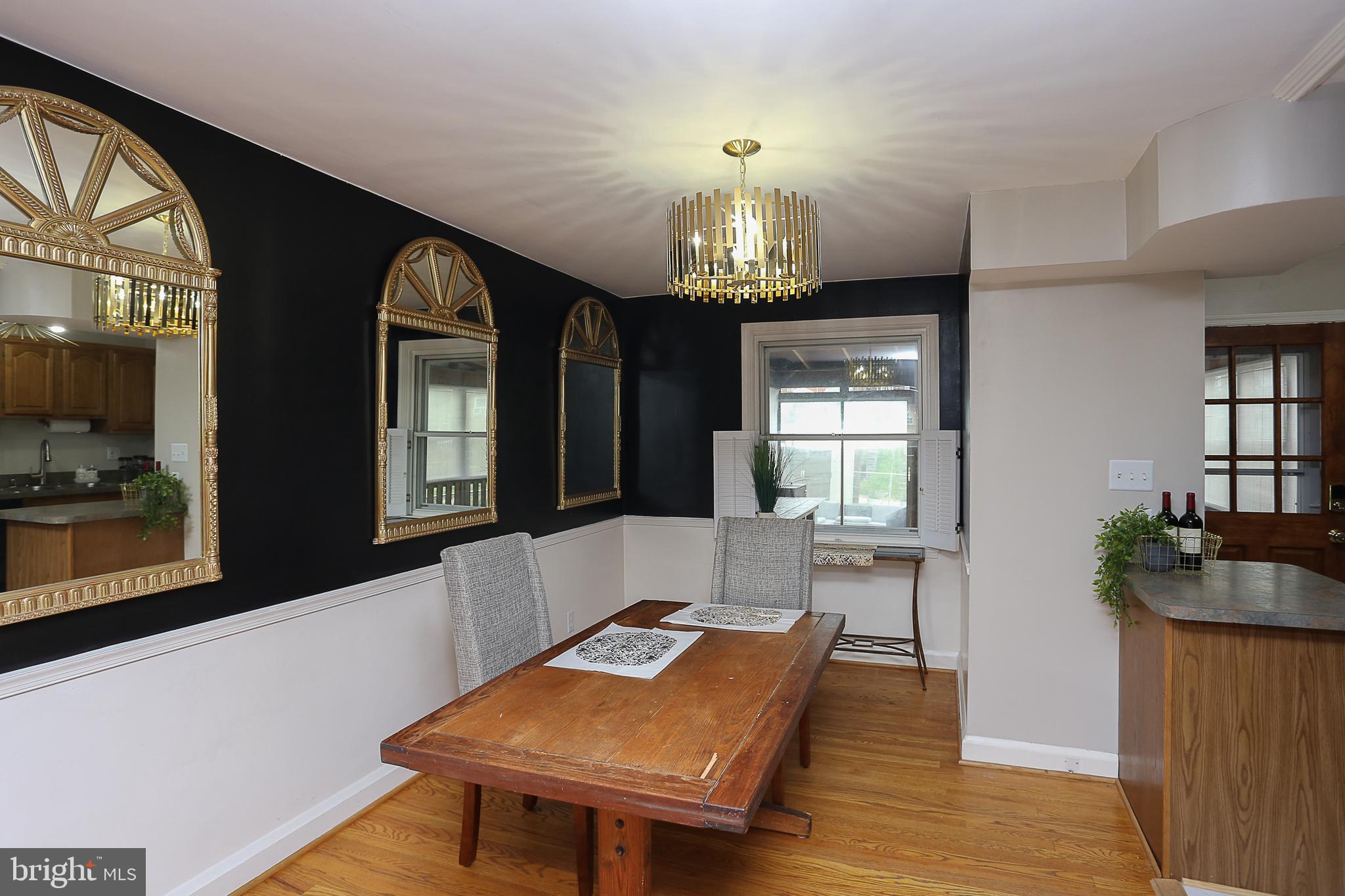 1072 Downton Road Baltimore, MD 21227 - Photo 8 of 38