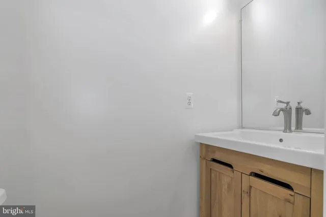 $3,500 | 7222 Lensfield Court, Alexandria, VA 22315