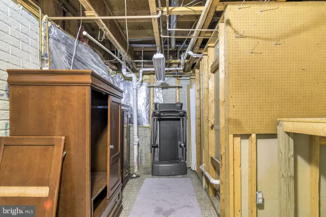 $3,500 | 7222 Lensfield Court, Alexandria, VA 22315