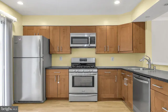 $3,500 | 7222 Lensfield Court, Alexandria, VA 22315