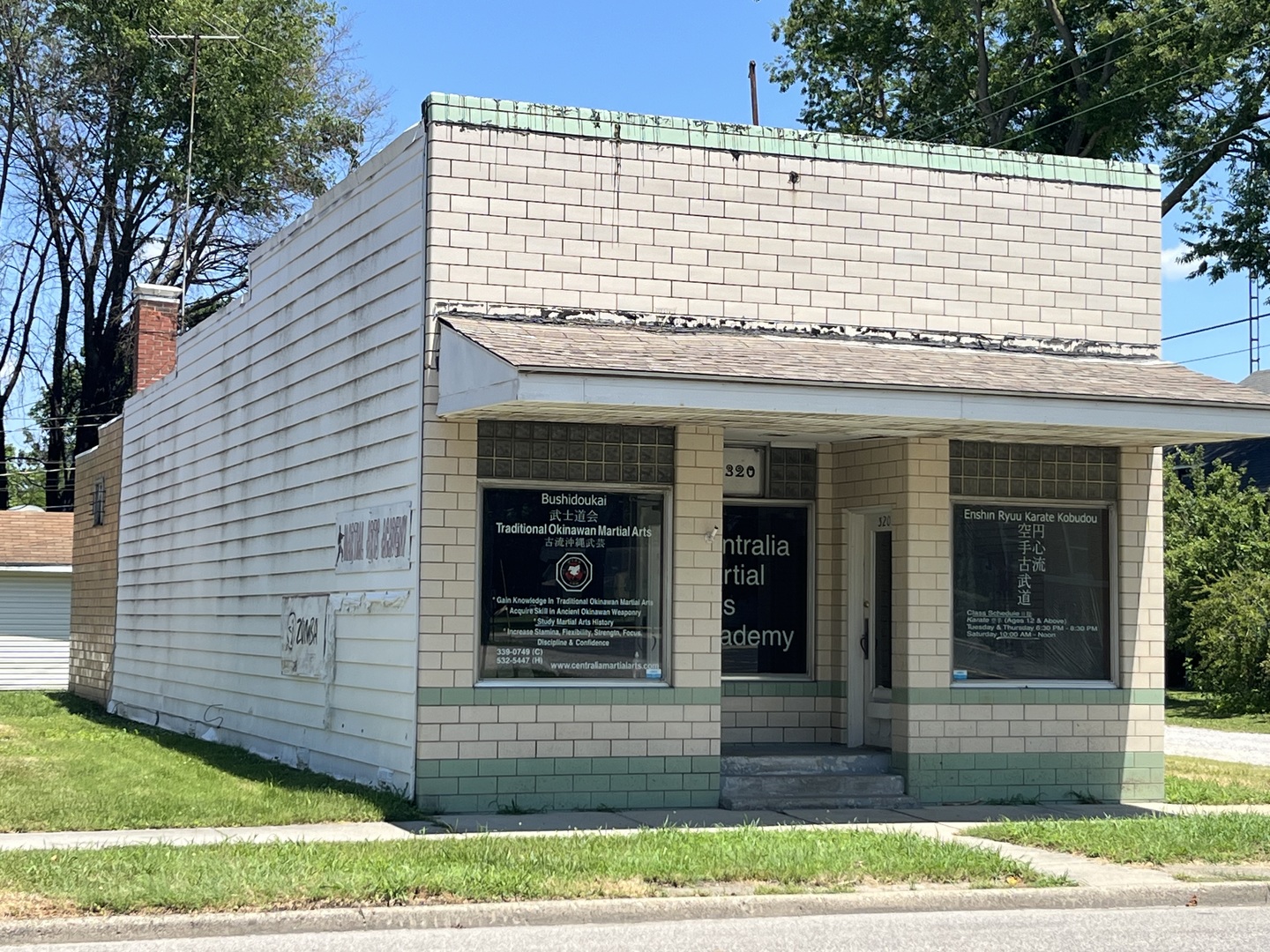 320 West Broadway Centralia, IL 62801 - Photo 1 of 14