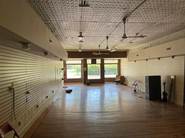 $45,000 | 320 West Broadway, Centralia, IL 62801