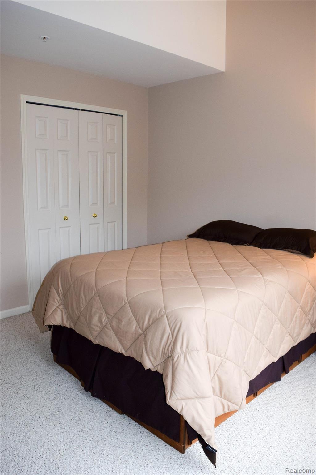 4307 Schaefer Road Dearborn, MI 48126 - Photo 21 of 46 DSC_0061.jpg