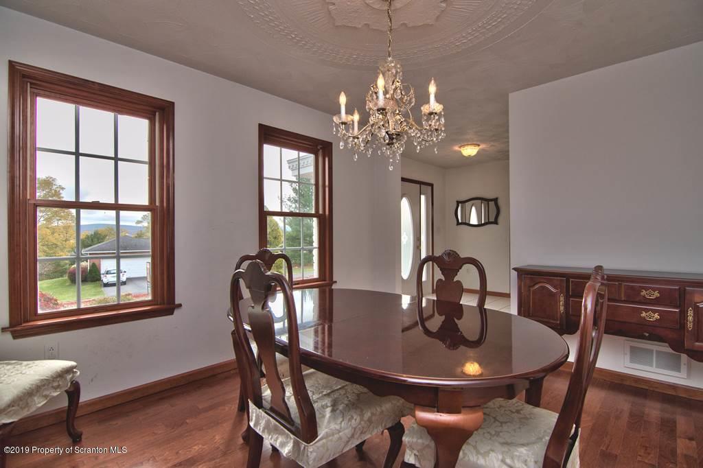 132 Ridgeview Drive Scranton, PA 18504 - Photo 12 of 69