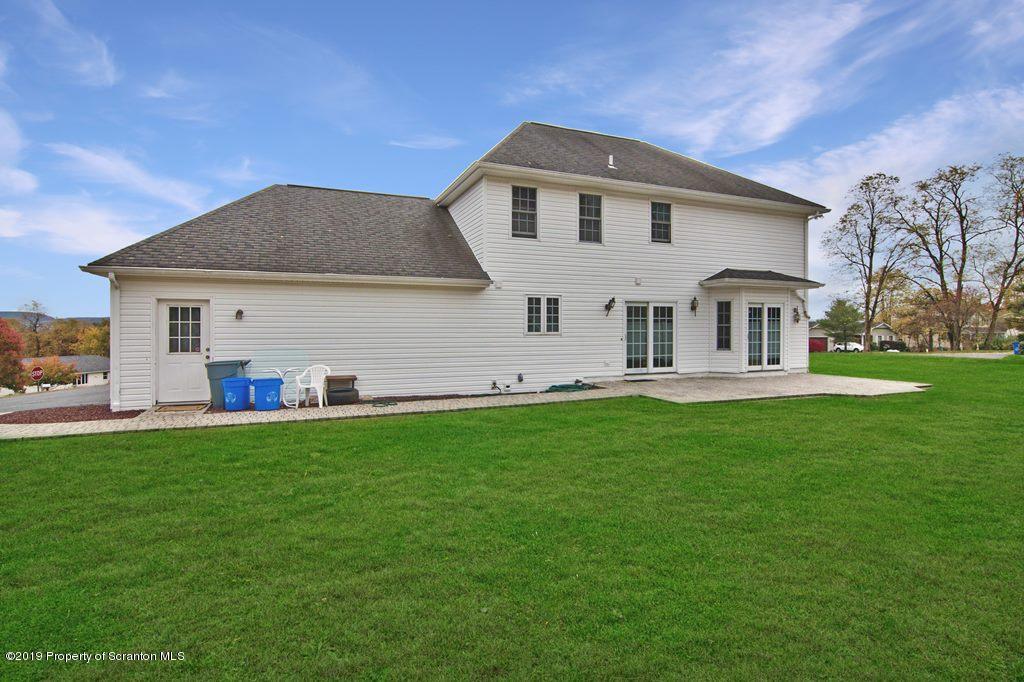 132 Ridgeview Drive Scranton, PA 18504 - Photo 3 of 69