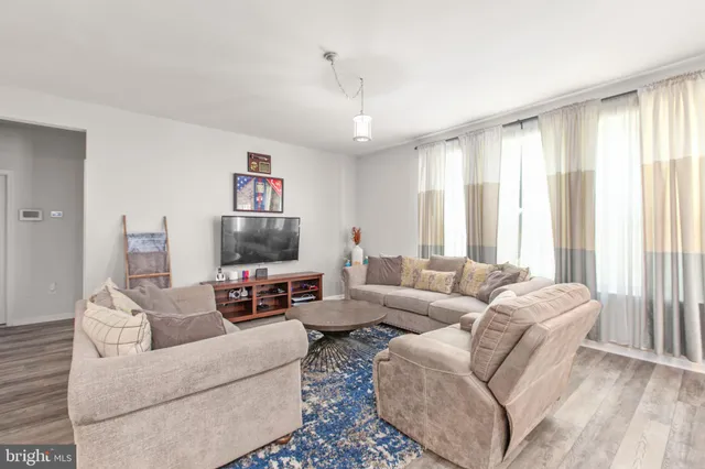 $624,900 | 9 Mossy Creek Lane, Fredericksburg, VA 22405