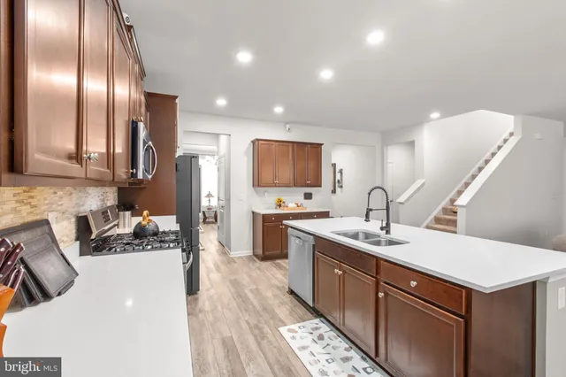 $624,900 | 9 Mossy Creek Lane, Fredericksburg, VA 22405