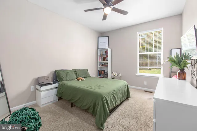 $624,900 | 9 Mossy Creek Lane, Fredericksburg, VA 22405