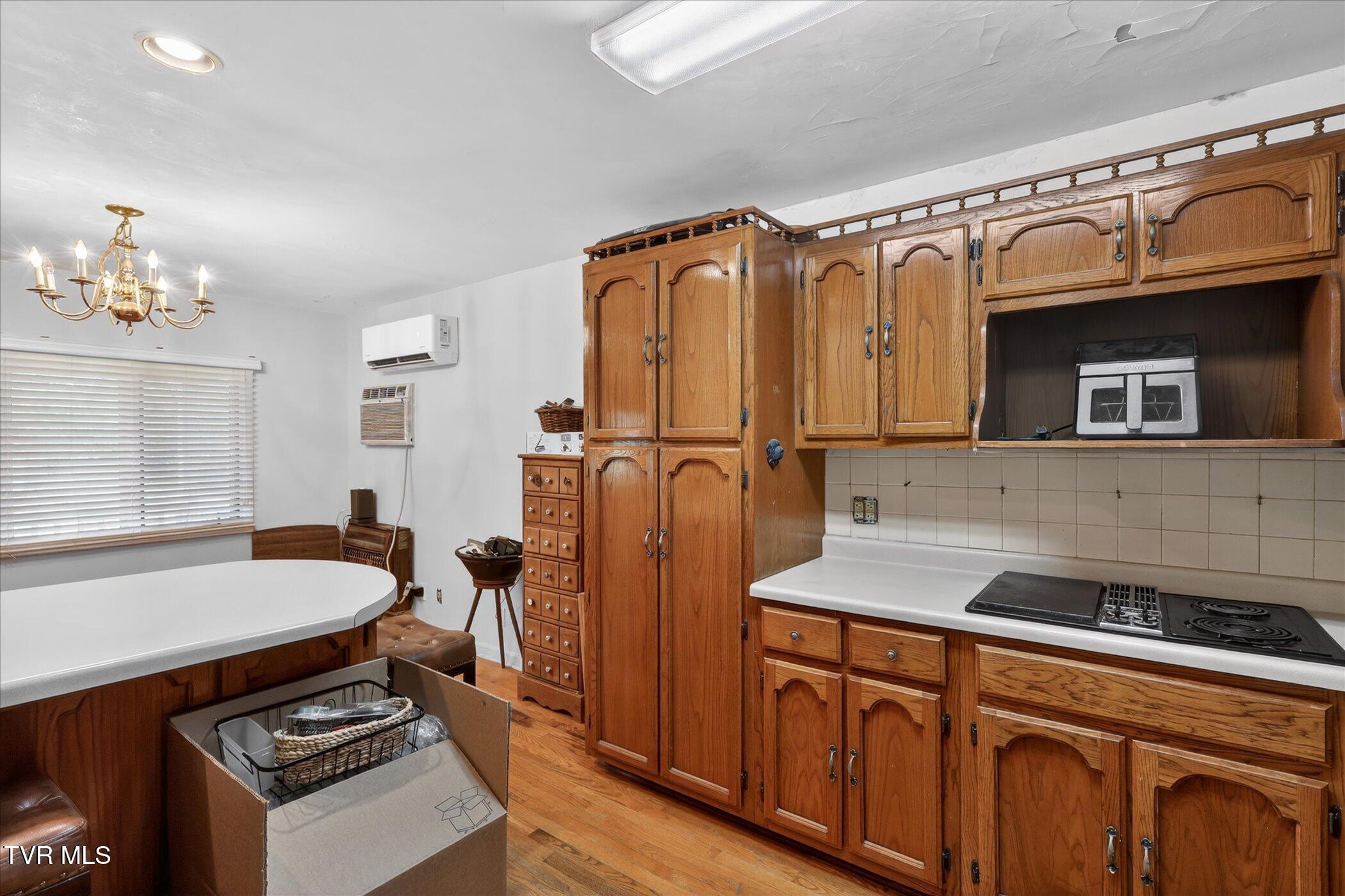 104 Patterson Road Kingsport, TN 37660 - Photo 11 of 42 11-104-Patterson-Rd-Kingsport-TN-37660-W
