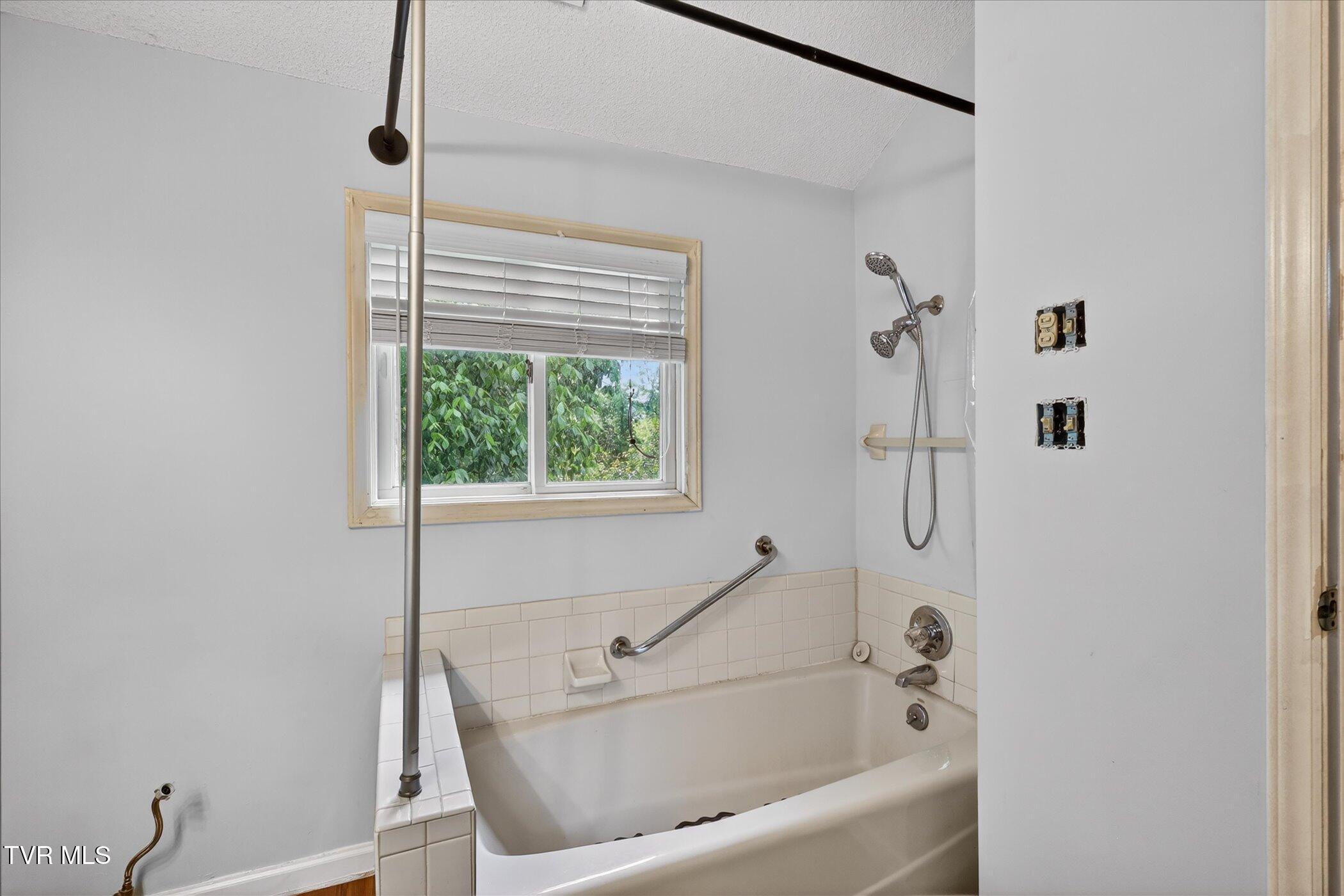 104 Patterson Road Kingsport, TN 37660 - Photo 23 of 42 23-104-Patterson-Rd-Kingsport-TN-37660-W