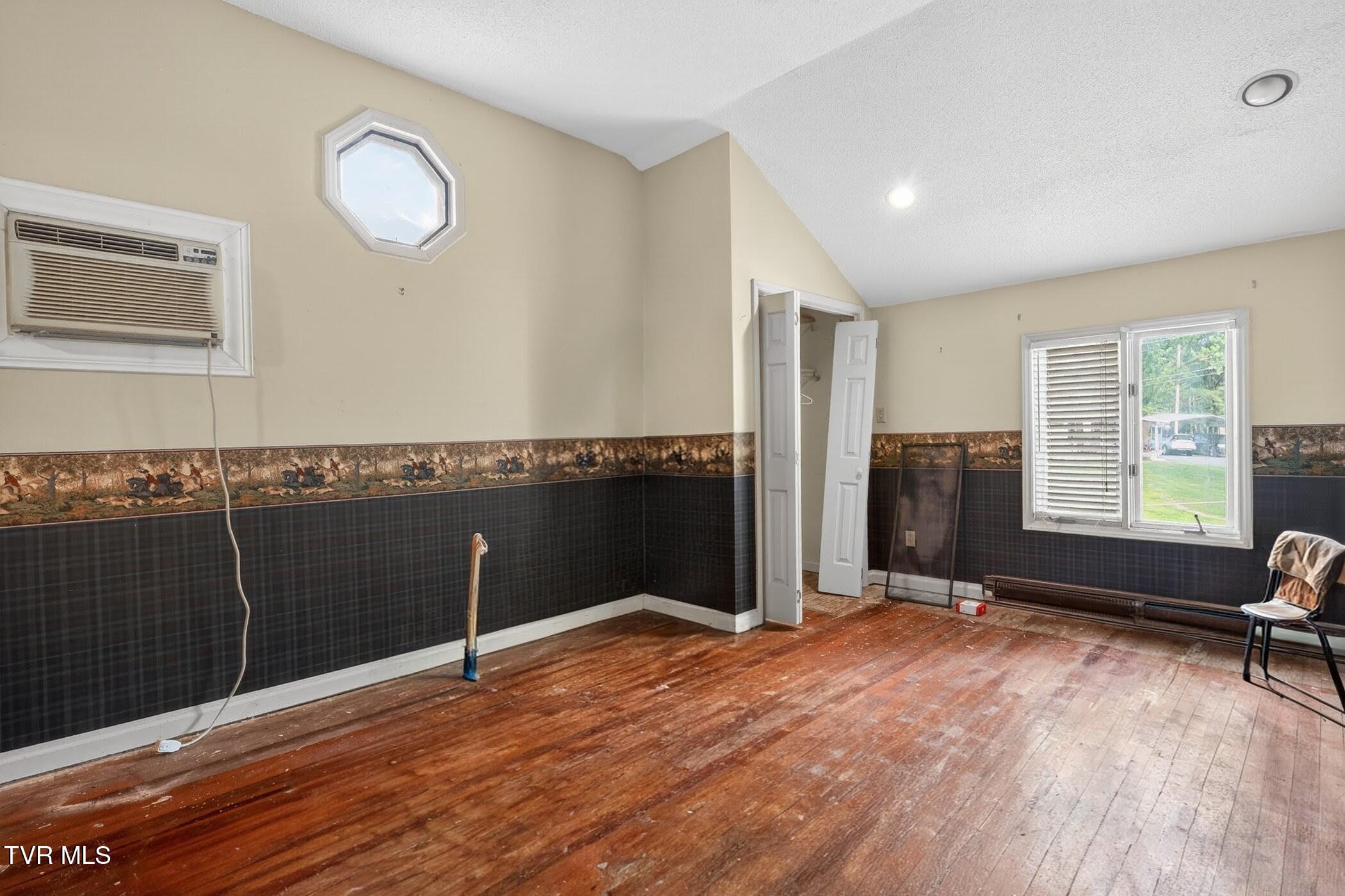 104 Patterson Road Kingsport, TN 37660 - Photo 24 of 42 104-Patterson-Rd-Kingsport-TN-37660-Wind