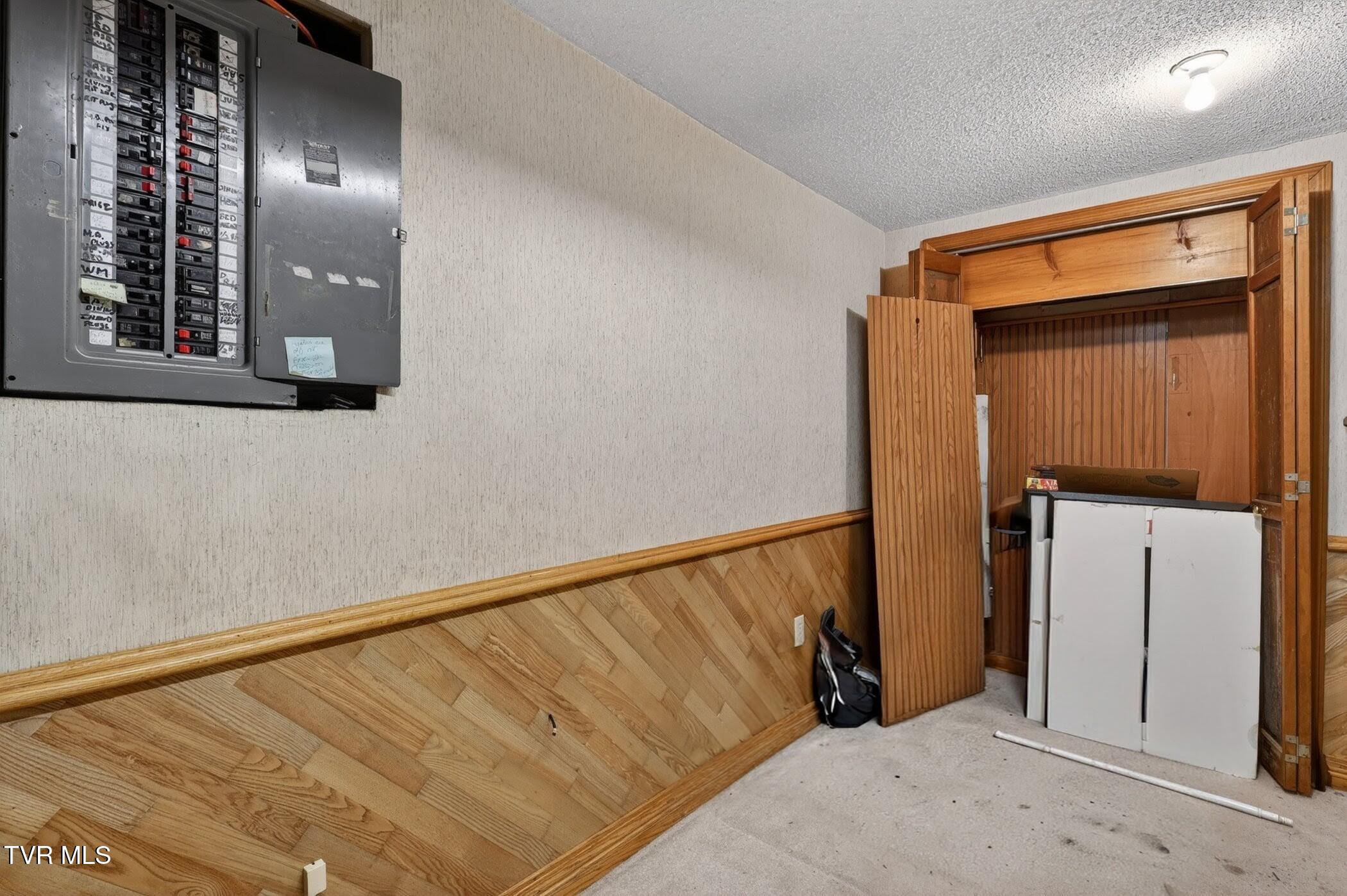 104 Patterson Road Kingsport, TN 37660 - Photo 32 of 42 104-Patterson-Rd-Kingsport-TN-37660-Wind
