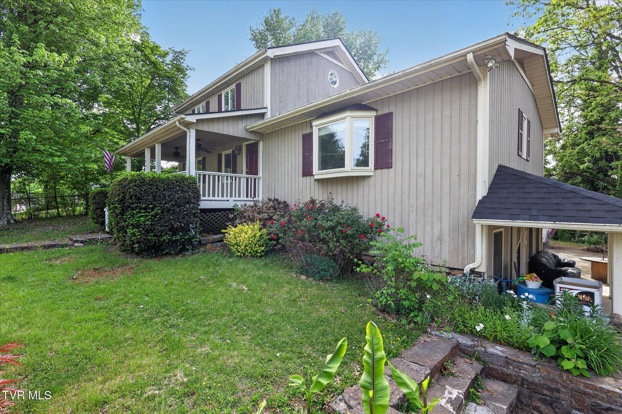 104 Patterson Road Kingsport, TN 37660 - Photo 4 of 42 04-104-Patterson-Rd-Kingsport-TN-37660-W