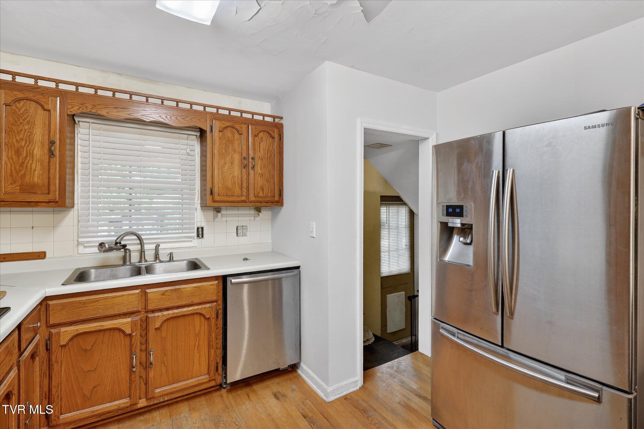 104 Patterson Road Kingsport, TN 37660 - Photo 10 of 42 10-104-Patterson-Rd-Kingsport-TN-37660-W