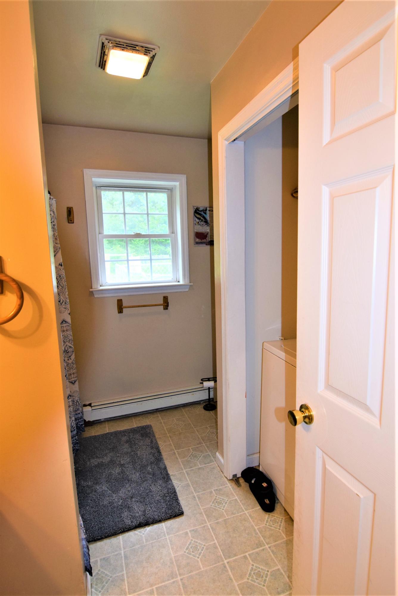 398 Marsh Road Sabattus, ME 04280 - Photo 12 of 23 12-bathroom