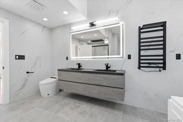 $1,999,999 | 88 Mark Lane, Atlantic Beach, NY 11509