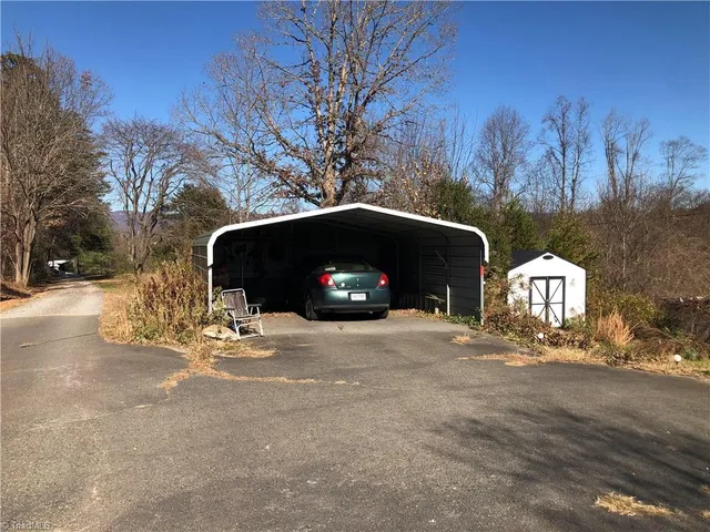 $139,900 | 423 Epworth Road, Cana, VA 24317