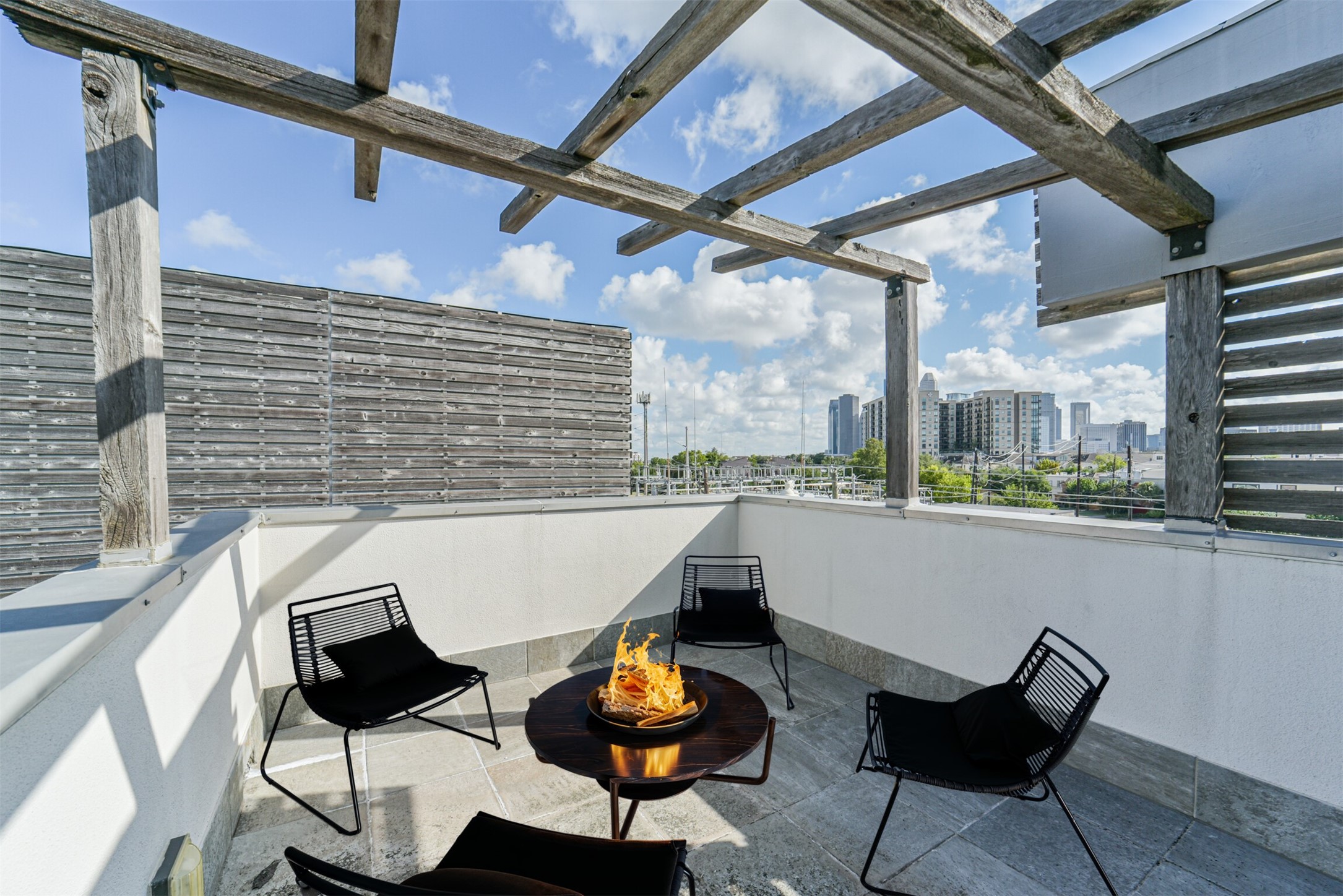 2518 Mason Street, Unit B Houston, TX 77006 - Photo 34 of 40 a outdoor seating