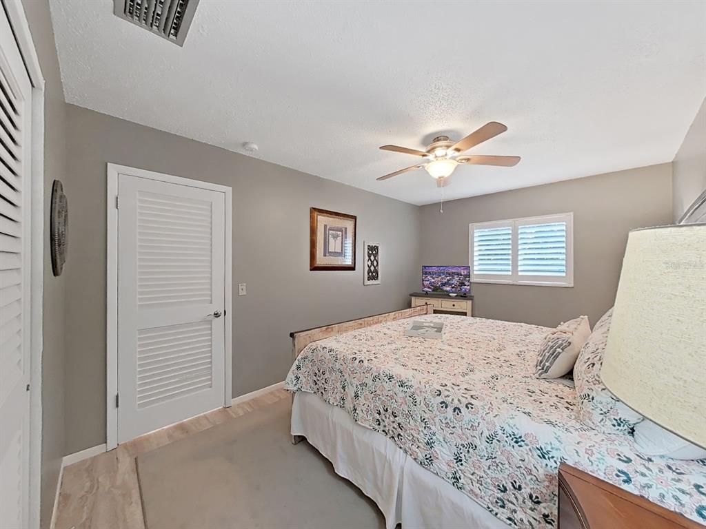 12255 Mallory Drive Largo, FL 33774 - Photo 18 of 27