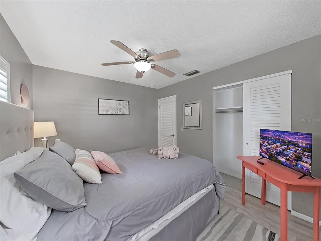 12255 Mallory Drive Largo, FL 33774 - Photo 19 of 27