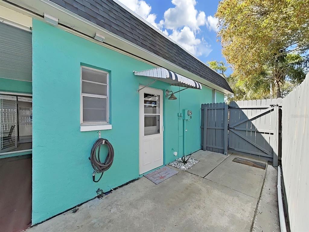 12255 Mallory Drive Largo, FL 33774 - Photo 21 of 27