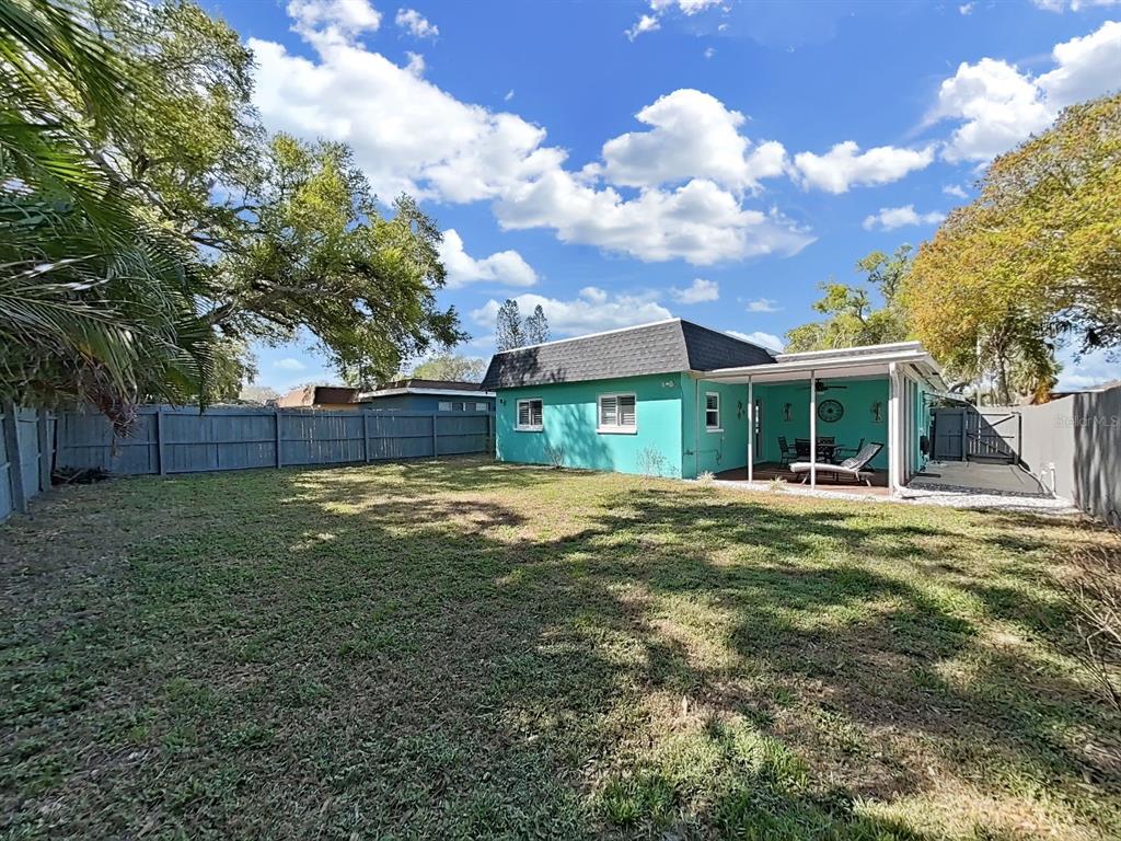 12255 Mallory Drive Largo, FL 33774 - Photo 22 of 27