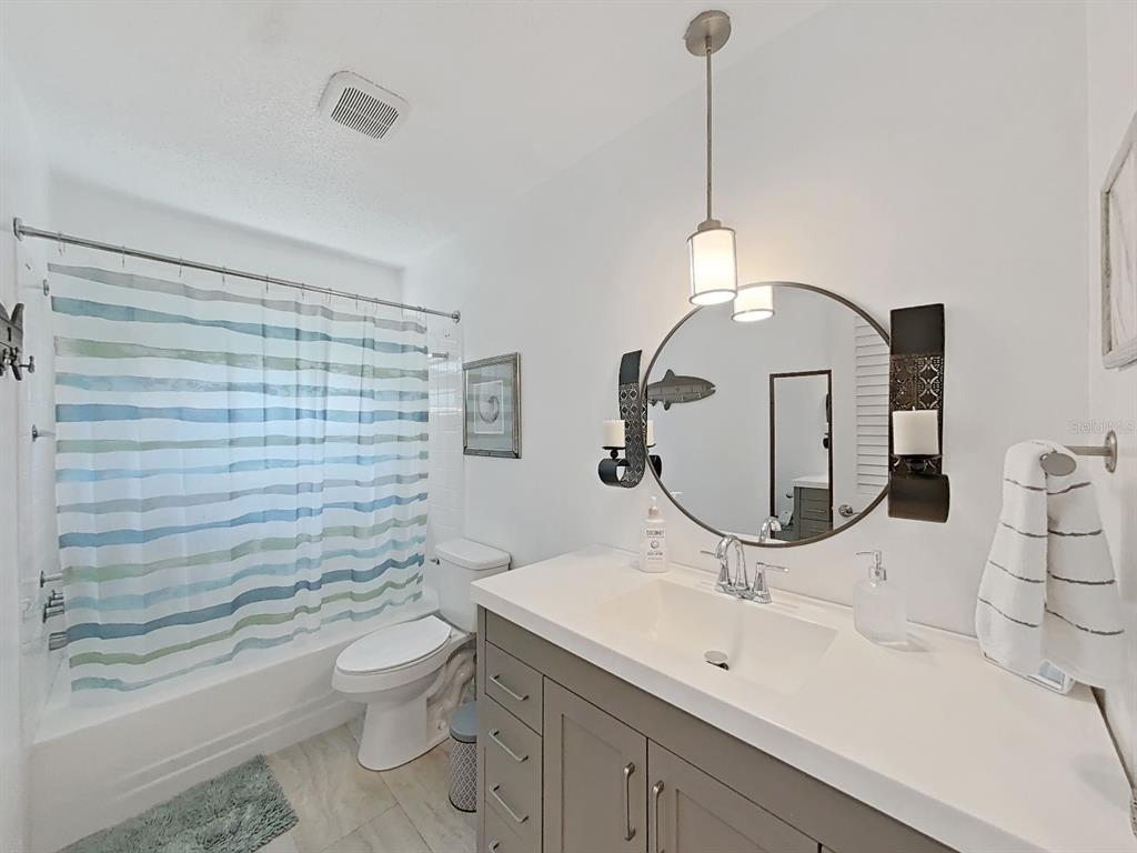12255 Mallory Drive Largo, FL 33774 - Photo 8 of 27
