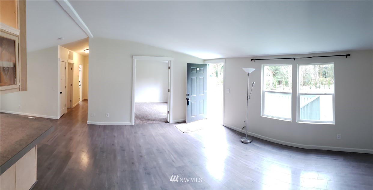 4200 Locker Road Southeast Port Orchard, WA 98366 - Photo 4 of 15 Gallery Image 4