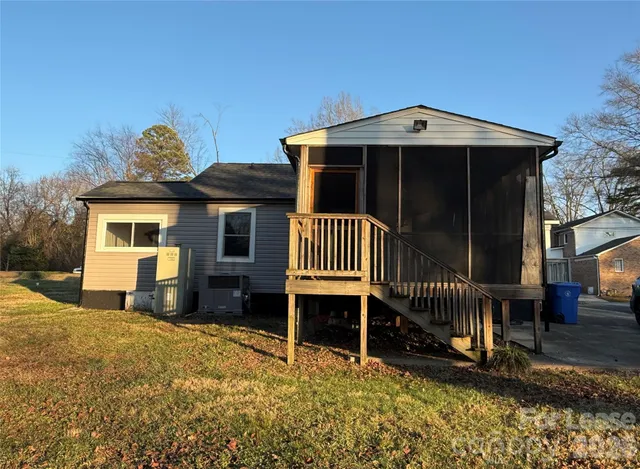 $1,600 | 225 Hickory Drive, Mooresville, NC 28115