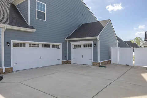 $650,000 | 1610 Lila Drive, Murfreesboro, TN 37128