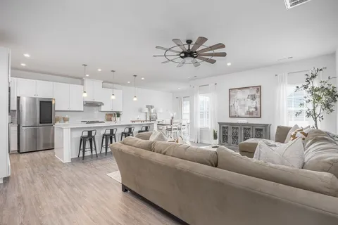 $650,000 | 1610 Lila Drive, Murfreesboro, TN 37128