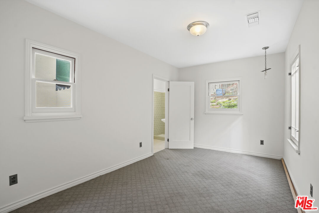 1811 Effie Street Los Angeles, CA 90026 - Photo 19 of 39