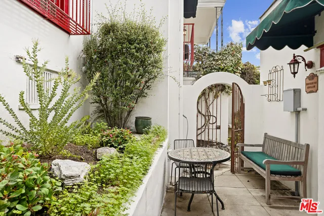 $1,799,000 | 1811 Effie Street, Los Angeles, CA 90026
