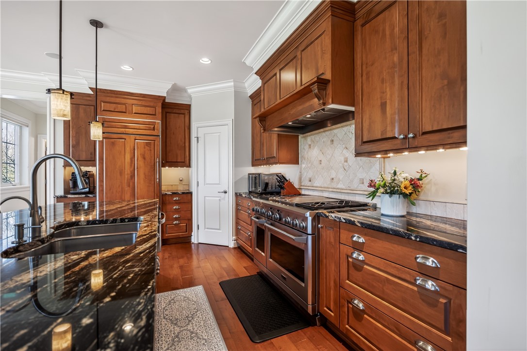 7 Hawkstone Way Pittsford, NY 14534 - Photo 15 of 36